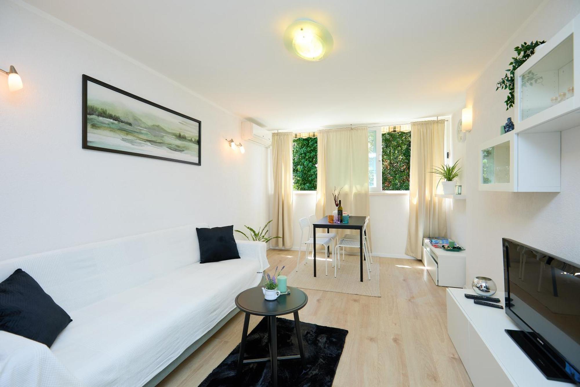 Apartment Promenada- 4Pax With Parking Dubrovnik Exterior photo